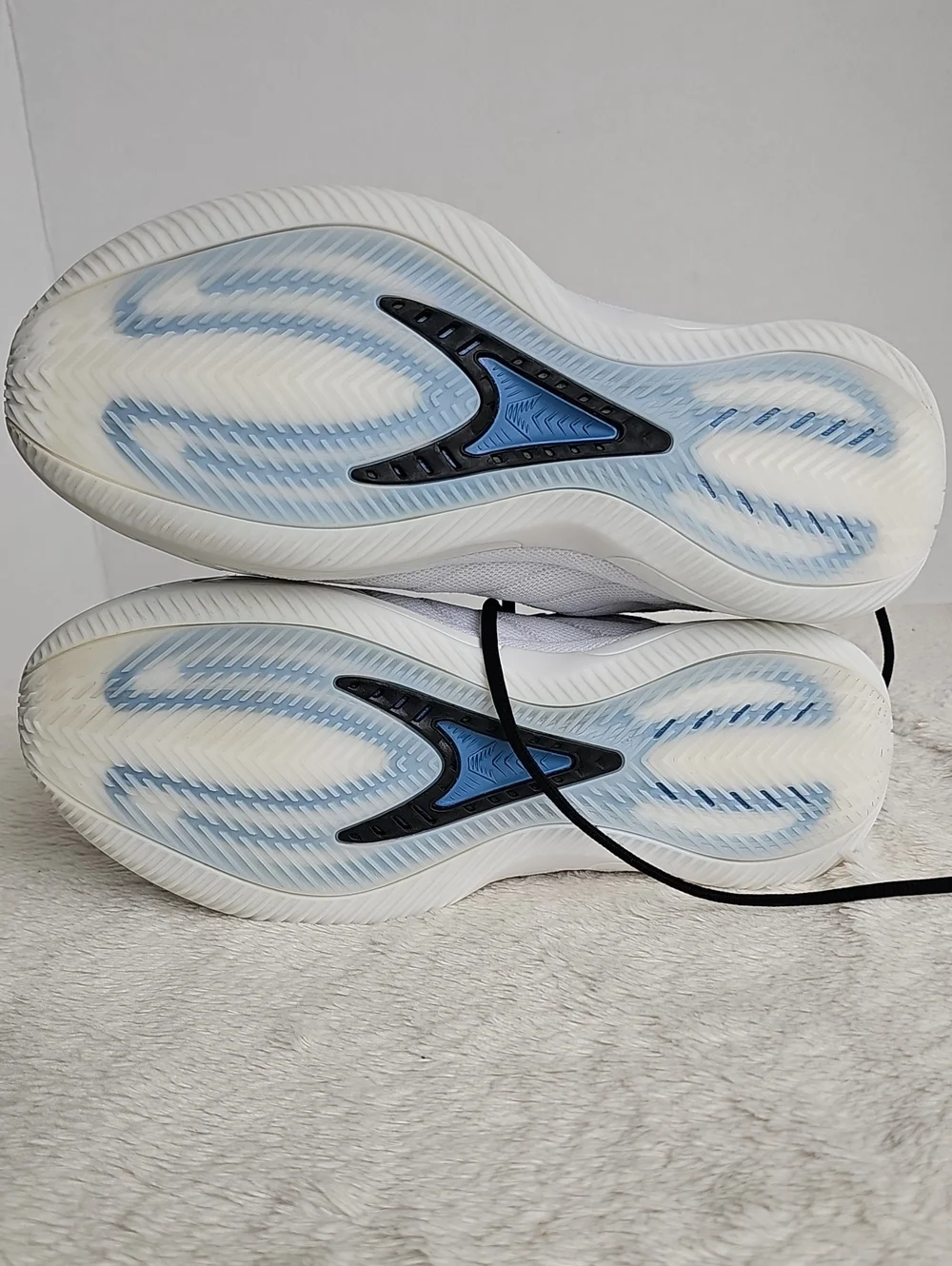 NWOB adidas Believe That 1 Anthony Edwards Basketball Shoes White Black 10.5